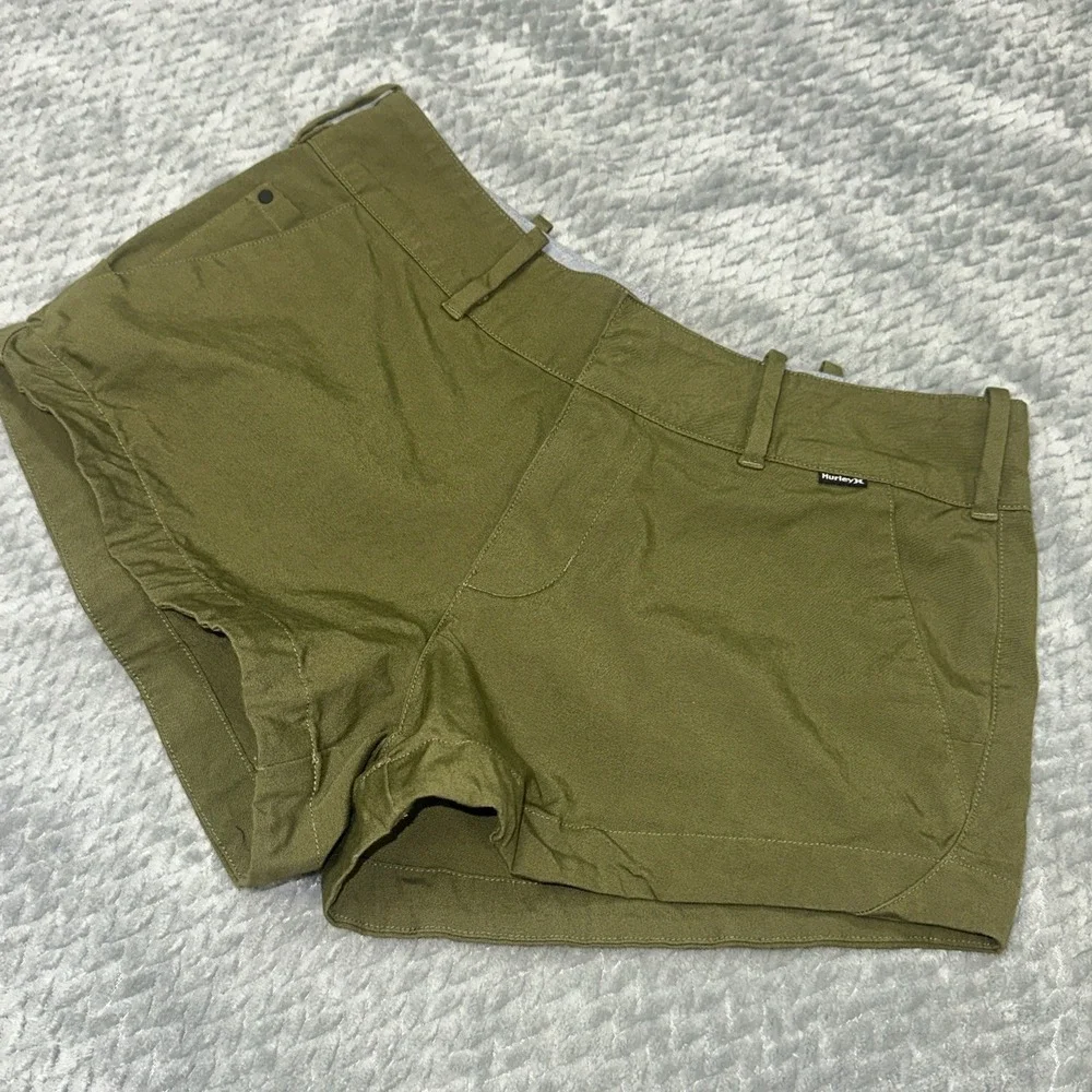 Hurley Shorts Women's 3 Low Rise Mini Micro Shortie Surfer Skater Green Chino‎